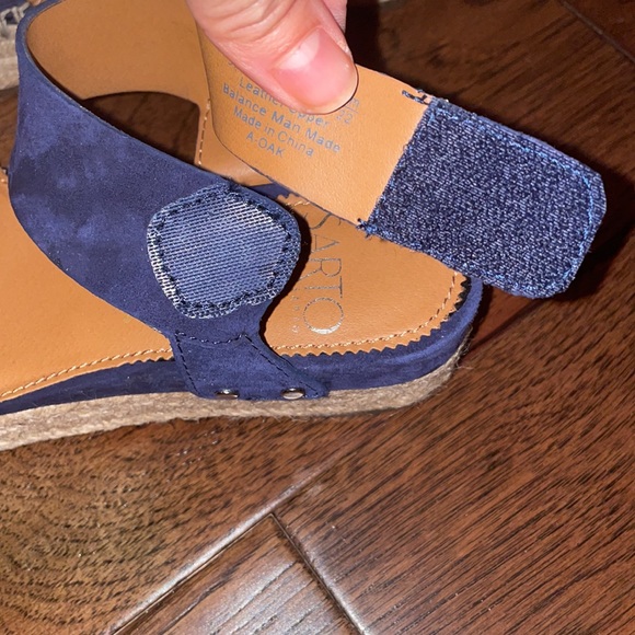 Franco Sarto Blue Suede Sandals, Size 5 - Picture 3 of 7